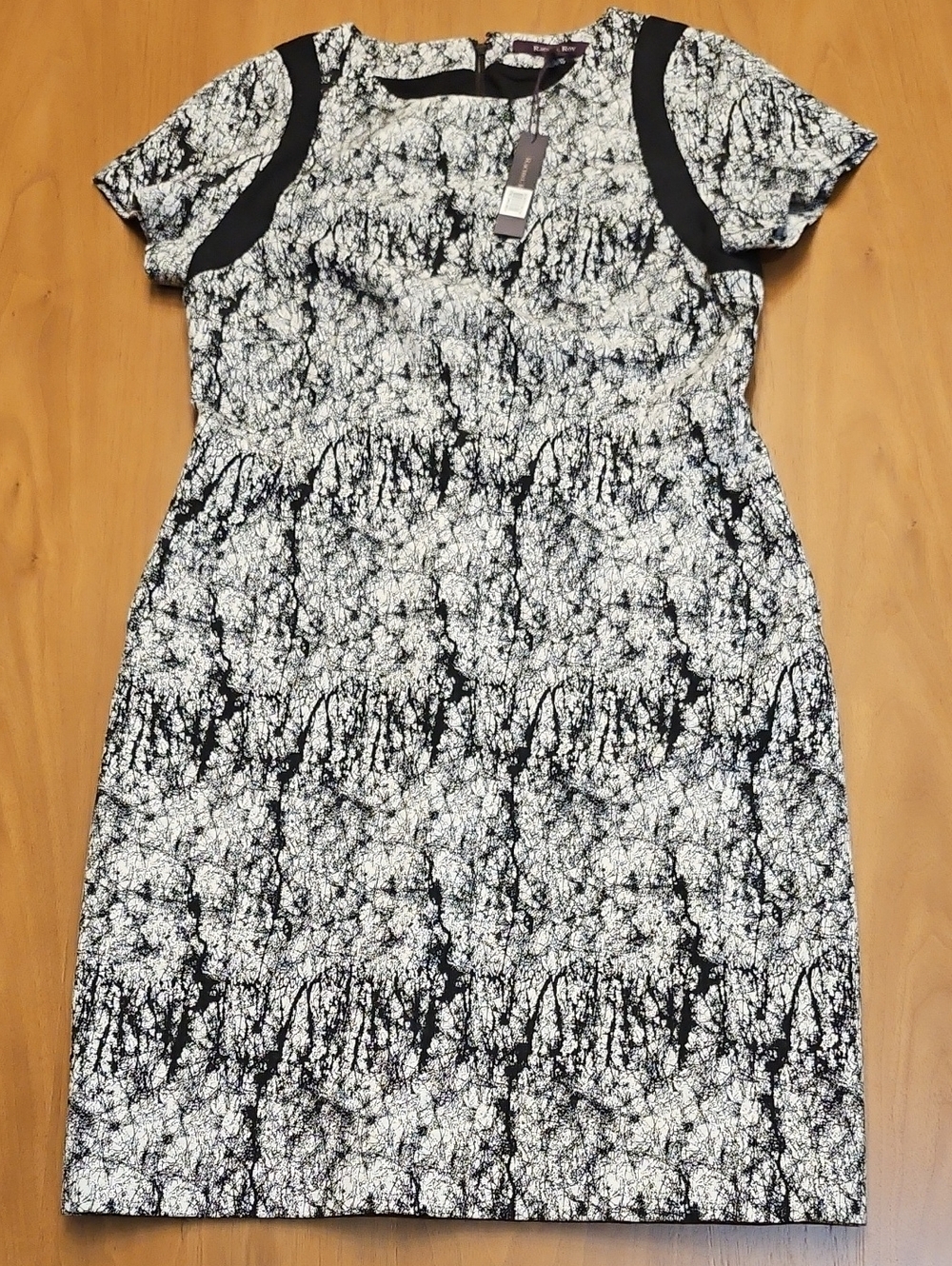 RACHEL Rachel Roy Black and White Printed Short Sleeve Midi Dress